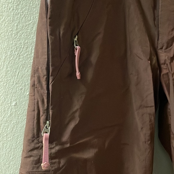 Bonfire deep burgundy snowboarding pants. New without tags! - Picture 4 of 7